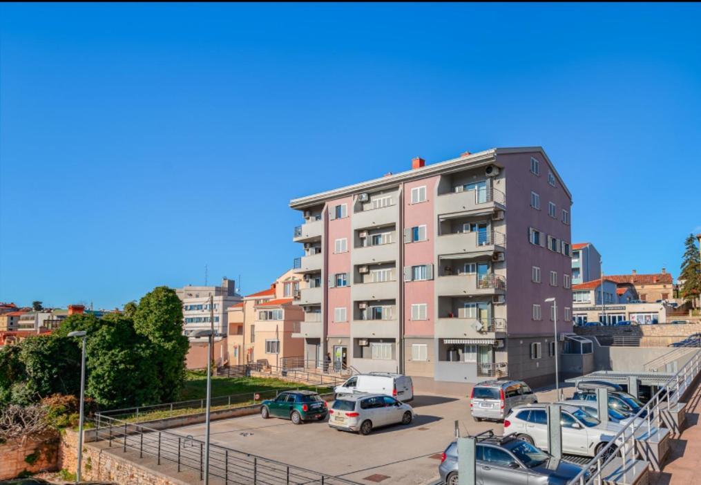 Aureo Apartment Pula Center エクステリア 写真
