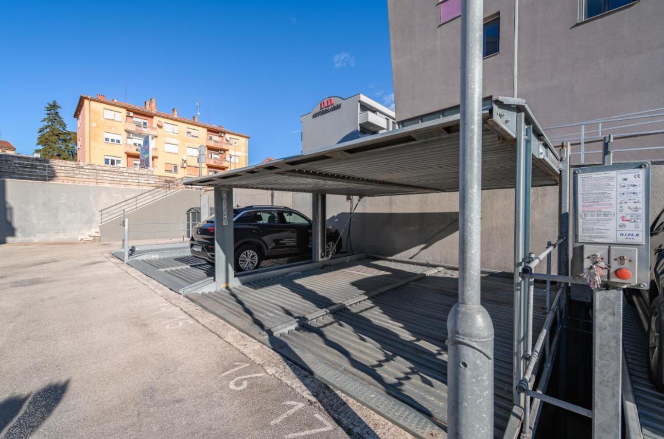 Aureo Apartment Pula Center エクステリア 写真
